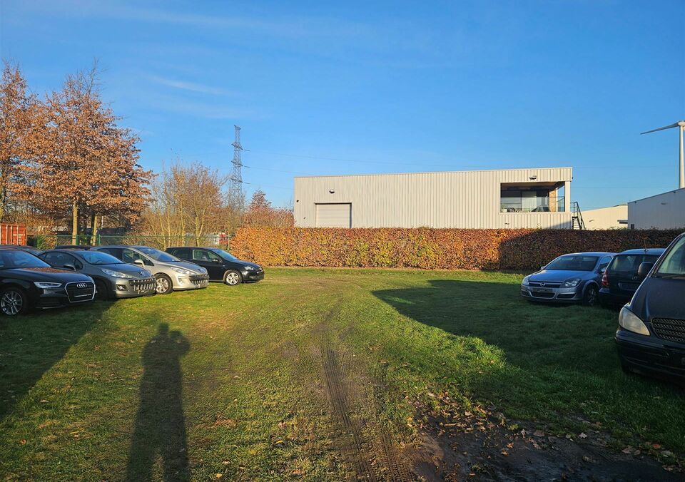 Bedrijfsgebouw te huur in GENK