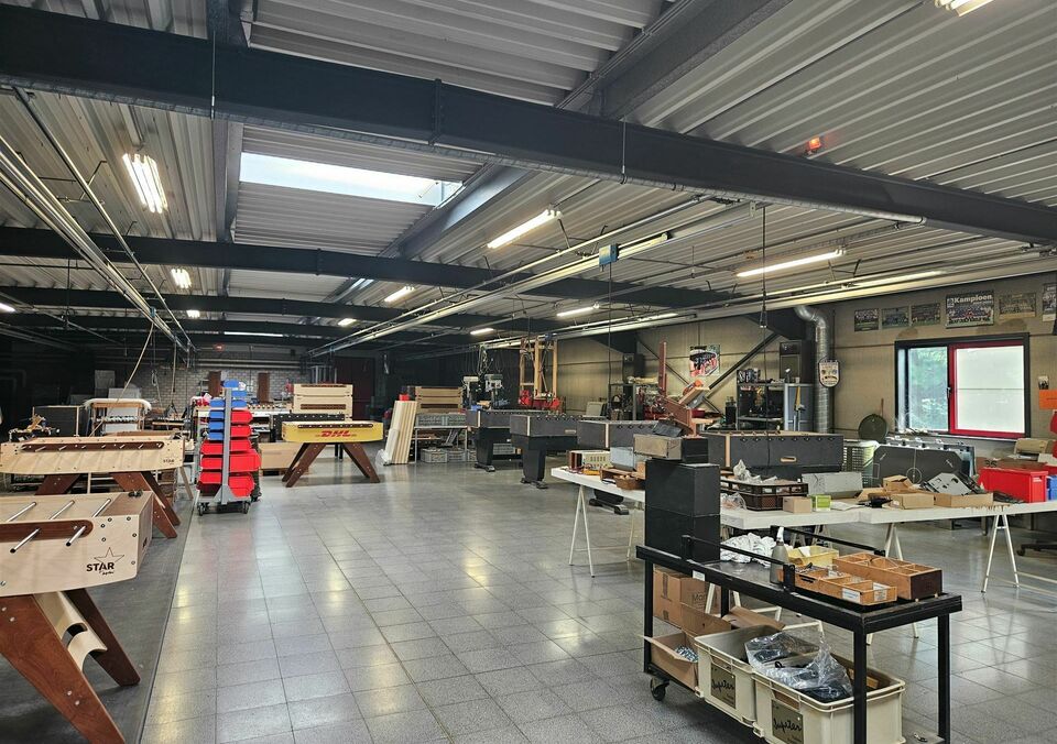 Bedrijfsgebouw te koop in GENK