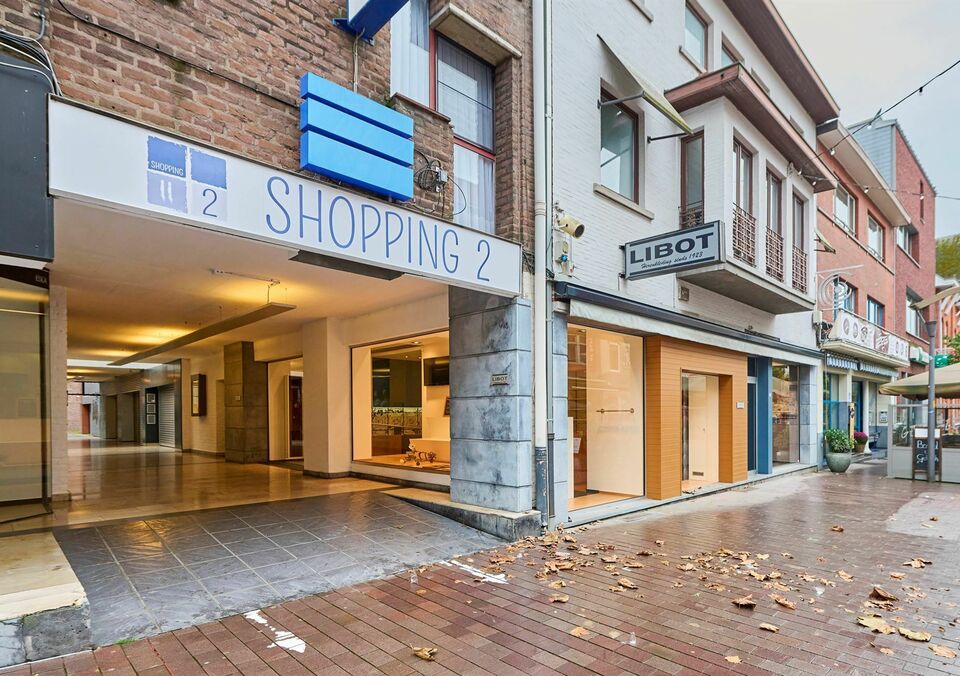 Handelspand met woonst te koop in GENK